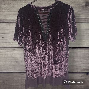 Crushed Velvet Hot Topic shirt with cut-out size M